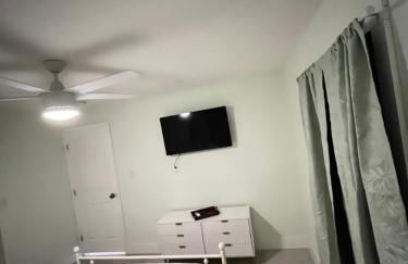 Weeki Wachee Retreat Canal home with hot tub kayaks canoe and boat with trolling motor included - Foto 28