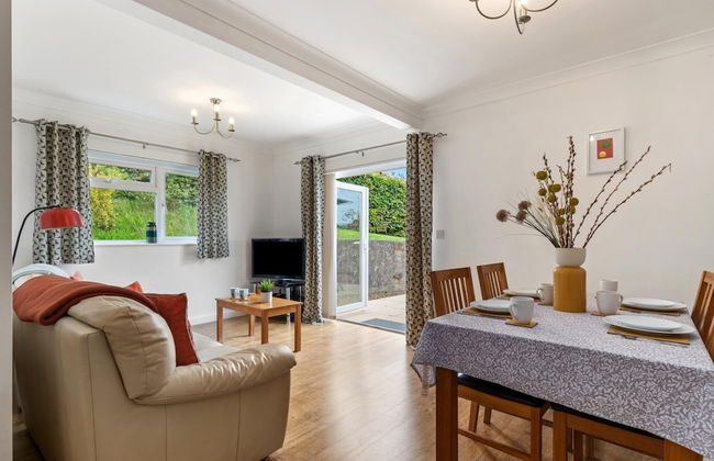 St Helens Apartment 2 - Short Walk to Beach - Foto 1