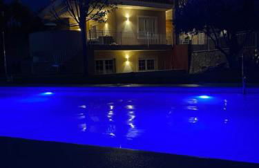 Totally Private Lux Boutique Villa Sleeps 11 - Foto 4