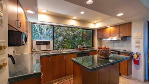 Jasmine Suite on Lush farm in Haiku, Maui jungle - Photo 4