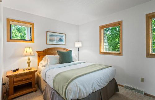 Holiday by the Bay Unit A-4 by Simple Life Rentals - Foto 7