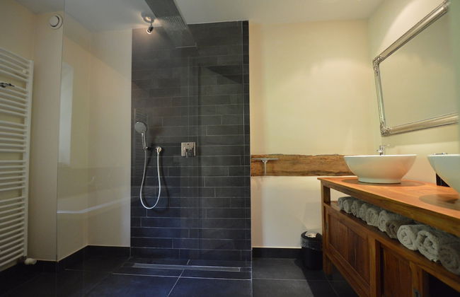 Stunning Holiday Home Near Forest in Slenaken - Photo 59