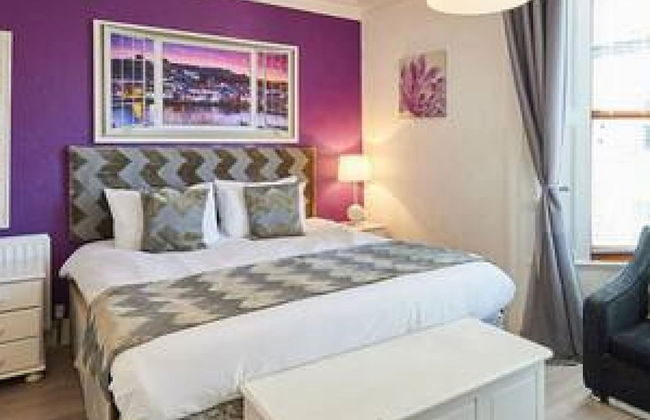 George House in Whitby - Photo 12