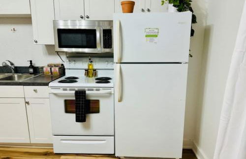 Jungle House Downtown Columbus - Modern Boutique Suites - Foto 18