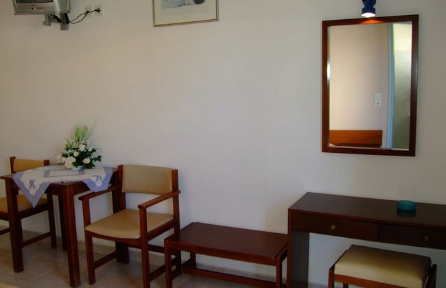 Antonios Hotel - Photo 34