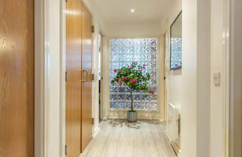 Charming Grand Central City & Bullring location 2 bedroom Apartment With Free Parking - Foto 10