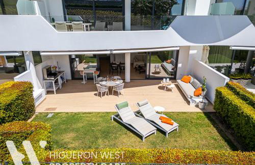 Garden Villa - Large Terrace with Outdoor Kitchen and Pool, Higueron West, Fuengirola - Foto 2
