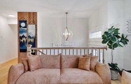 (NEW) Blue Mtn Poconos Retreat Htd pool pet frndly - Foto 10