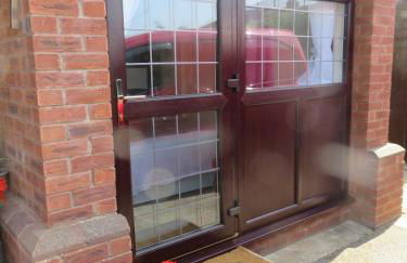 Bedroom bathroom kitchenette own entrance Conwy - Foto 6