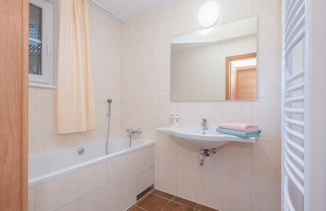 Restyled Villa near River Moselle - Foto 7