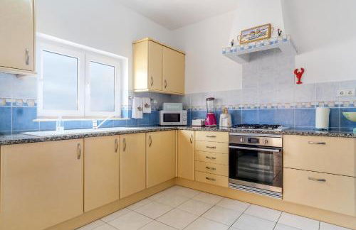 Villa Arpeggio - Cozy 3-Bedroom Villa with Private Pool in Montinhos da Luz, Lagos - Foto 18