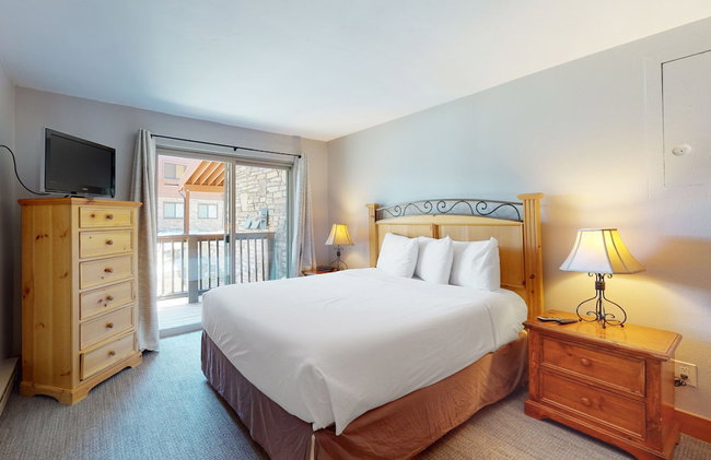 Pine Ridge Condominiums - Photo 8