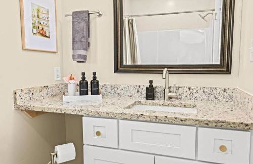 Spacious 1BR Flat, Workspace, King Bed - Foto 15