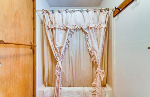 Relaxation Meets Upstate Adventure at Salem Home! - Foto 19