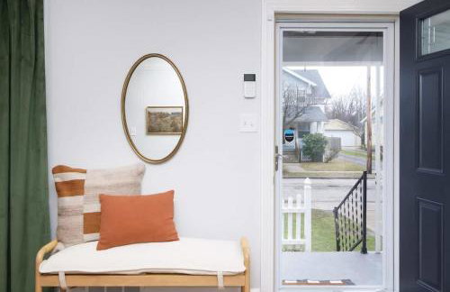 Family Friendly 4 BR Home Close To Downtown CLE! - Foto 7