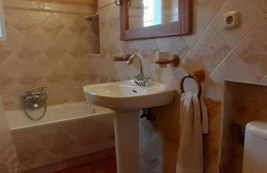 Casa Luciíta: Agradable con chimenea, patio y BBQ. - Foto 18