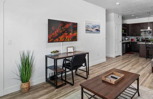 Luxury Place Next to UVU - Photo 27