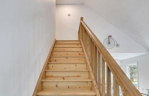 Screened Porch and Deck Pet-Friendly Poconos Escape - Foto 18