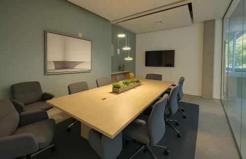 Centric 2BR In HEART of DTPHX Free Garage Parking - Foto 52