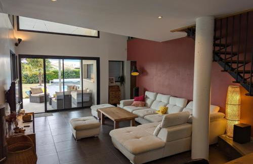 Maison élégante avec piscine privative, jardin clos et animaux admis - FR-1-653-279 - Foto 3