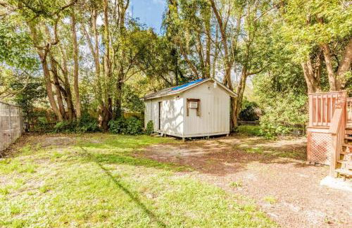 Sunny Midtown Cottage- Midtown Mobile - Photo 36