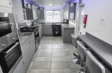 Bridge St 6 Bedroom House - Tranent - Foto 2