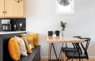 Midtown Modern - urban condo walkable to bars and beach - Foto 17