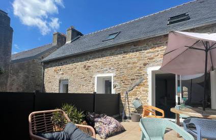 Duplex spacieux avec terrasse, idéal familles & télétravail, proche plages & centre ville - Foto 1