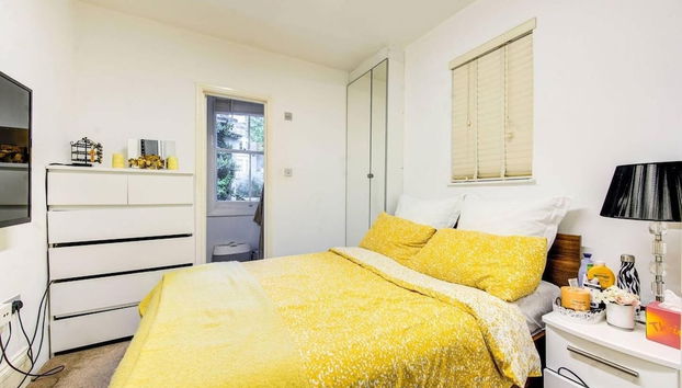 Apartment - Sleeps 2- Internet- 93 Walking Score - Foto 2, Habitación