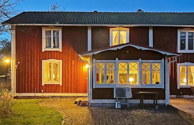 Idyllic Family Retreat Close to the Sea - Photo 20