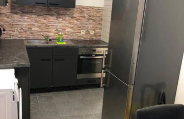 DKN - Ihr Zuhause auf Zeit in Halle - Vollmöbliert - Waschmaschine - Wlan - Nähe S-Bahn - Foto 6