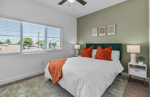 Stylish Phoenix Suite by Zenia Stays - Central & Cozy Escape - Foto 14