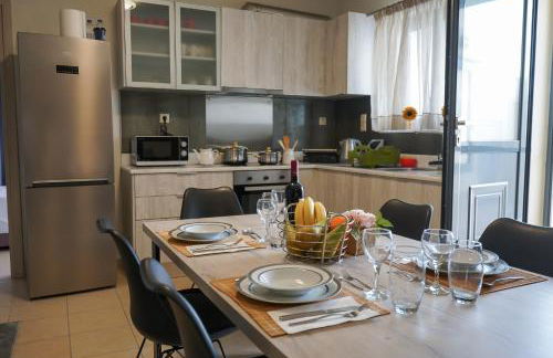 Theo and MS Luxurious Apartments by Filos Inc - Foto 43