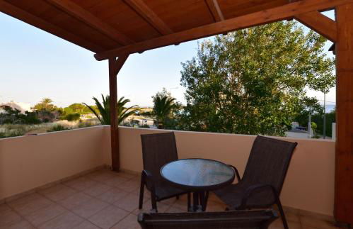 Flisvos Rooms - Photo 76