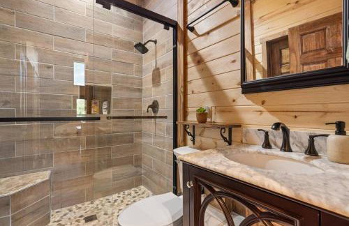 Riverside Oasis with Stunning Views, Cozy Firepit! - Photo 9