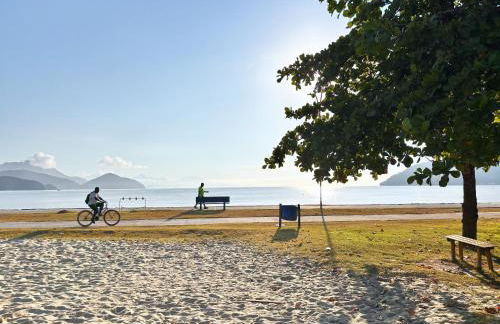 Flat duplex localização espetacular 2 quadras da praia - Foto 60