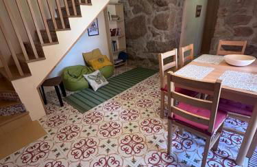 Nascente home place in nature next to a waterfall - Foto 11