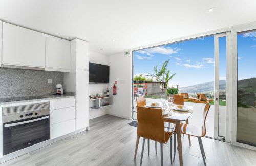 Brand new private modern apartment with Patio and Sea View - Photo 2