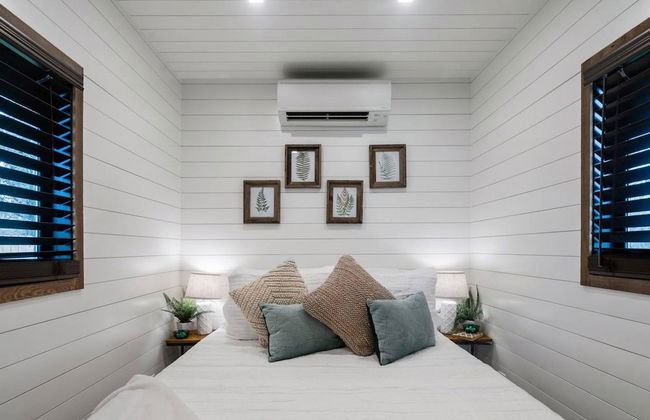 The Oaks Helm Model Container Home 12 min to Magnolia Market - Foto 1