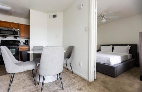 Wyndham 912 Urban Chic, wd, Parking, Pool - Photo 13