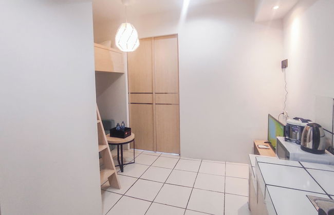 Minimalist And Comfortable Stay 1Br (No Kitchen) At The City Square Apartment - Photo 10