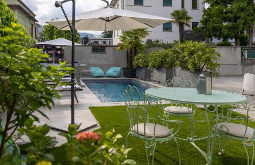 Maji Como Lake - Lake Como Historic Villa Apartments with Pool & Parking, 100m from Ferry & train - Foto 44