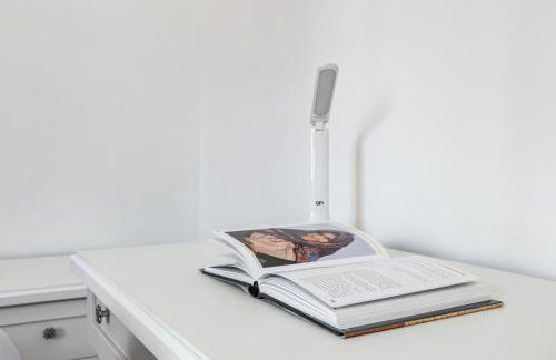 GuestHost - Comfy Apartment close to the Station with Courtyard - Foto 8