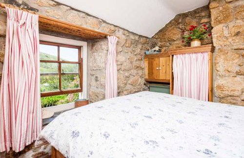 White Rose Beach Cottage Sea-Views Garden - Photo 22