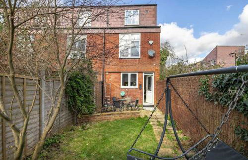 Ealing Manor - 6 beds 3 sofa beds sleeps 9 ppl - Foto 42