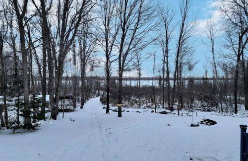 Lake Willow Lakefront House! Northwoods Retreat! - Foto 50