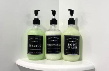 2 whole houses, Fire pit, Game room, feel at home. - Foto 71