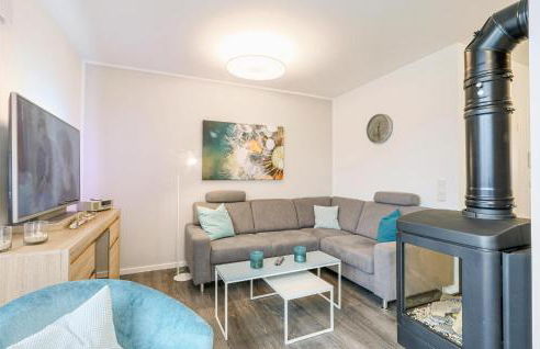 Amazing Apartment In Rechlin - Photo 3