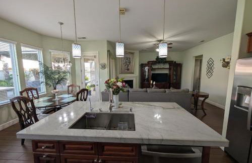 Spacious 5-bedroom 3-bath house in NW Fresno - Foto 6