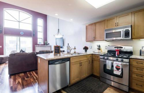 Modern 2BR Downtown San Jose Condo Walkable - Foto 19